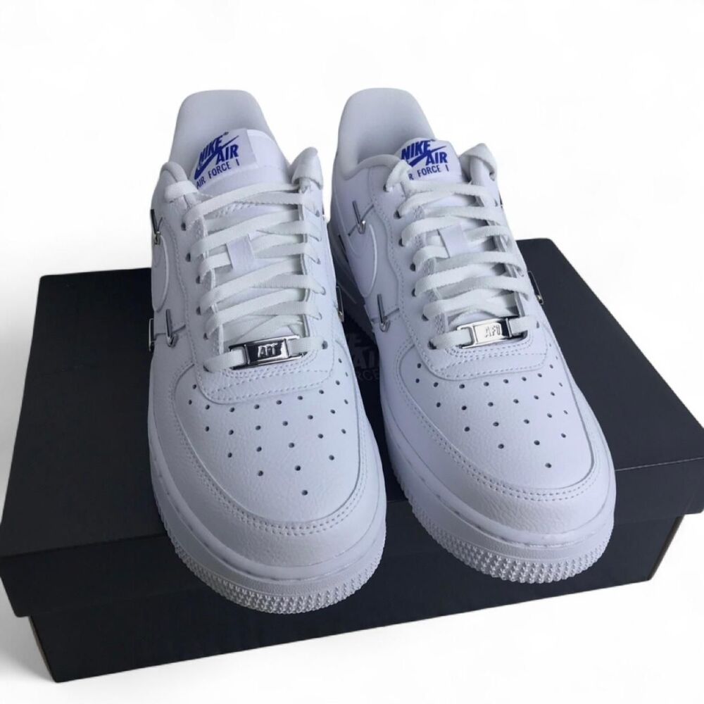 Nike Women's White and Grey Trainers